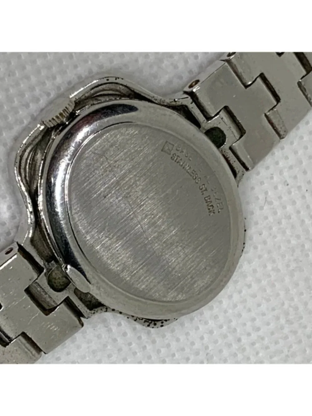 Vintage Helbros Electronic women's watch silver tone 29mm bracelet 6.5” running